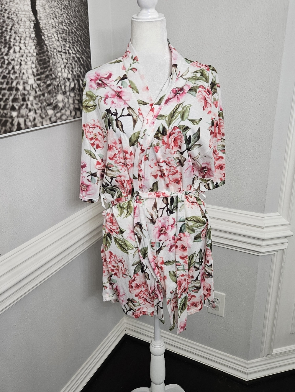 Show Me Your Mumu Floral Belted Robe/Kimono Garden of Blooms White Pink One Size - Picture 5 of 8